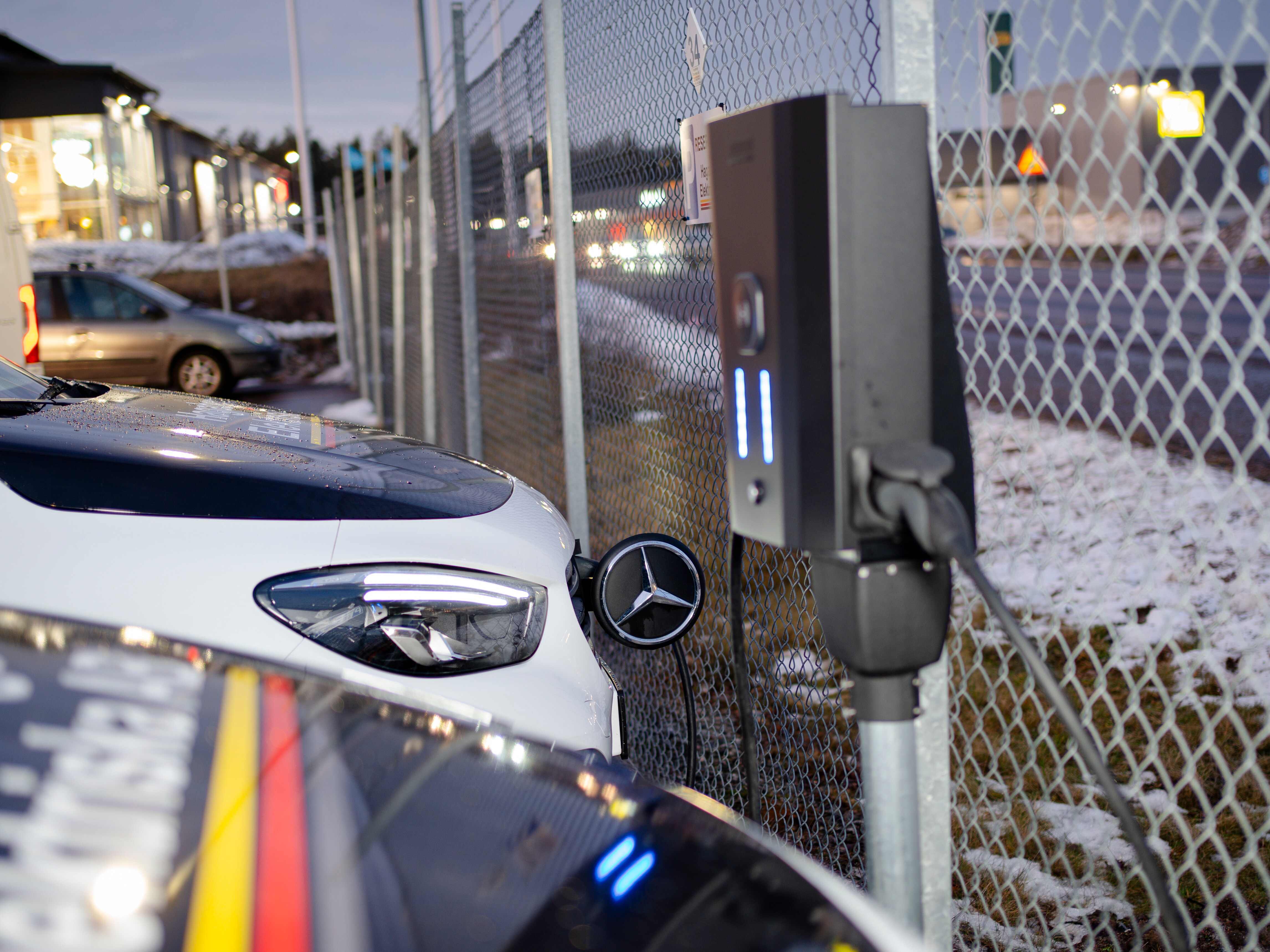 En Mercedes-Benz eCitan från Hagabergs El som laddas