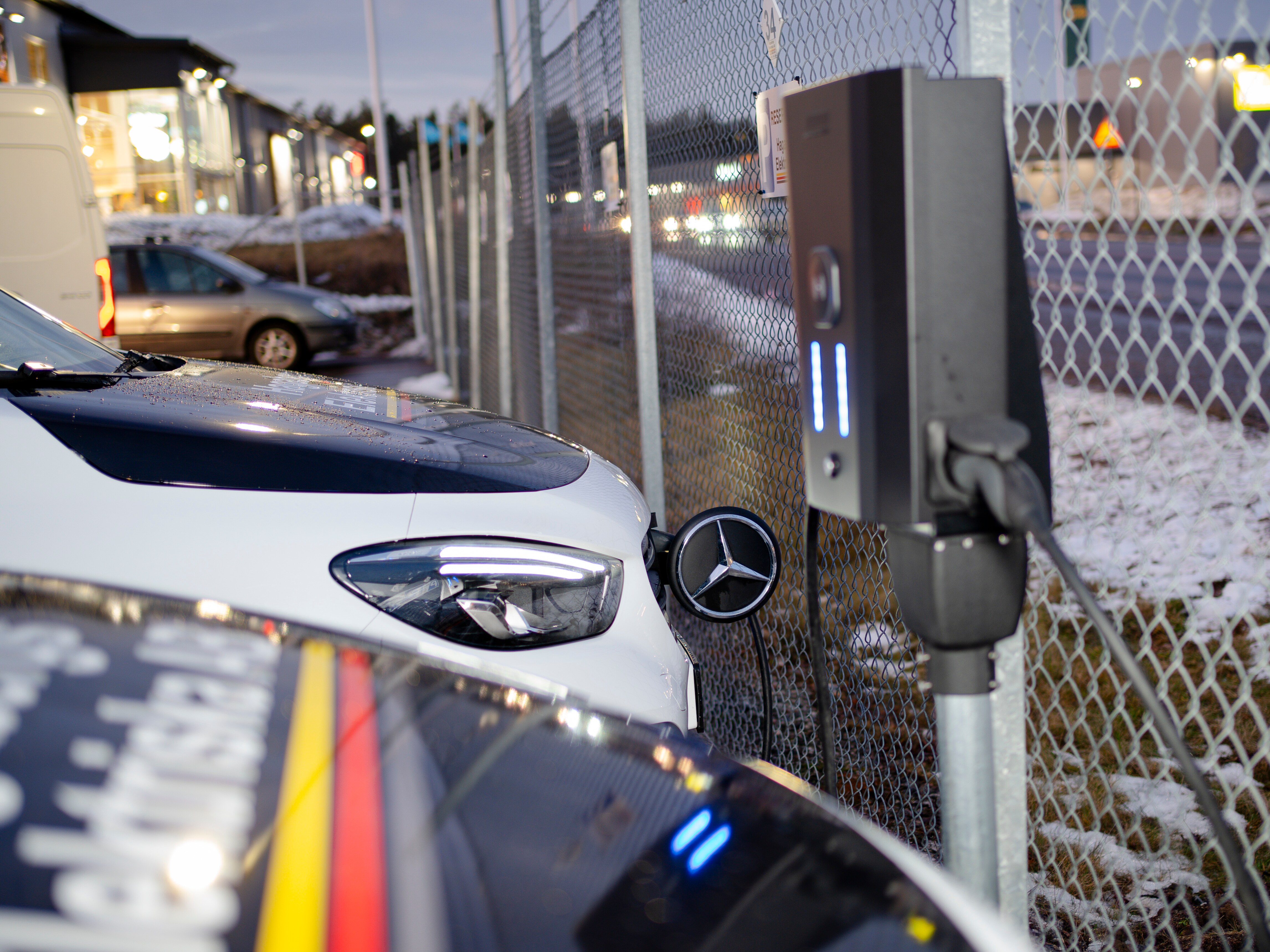 En Mercedes-Benz eCitan från Hagabergs El som laddas