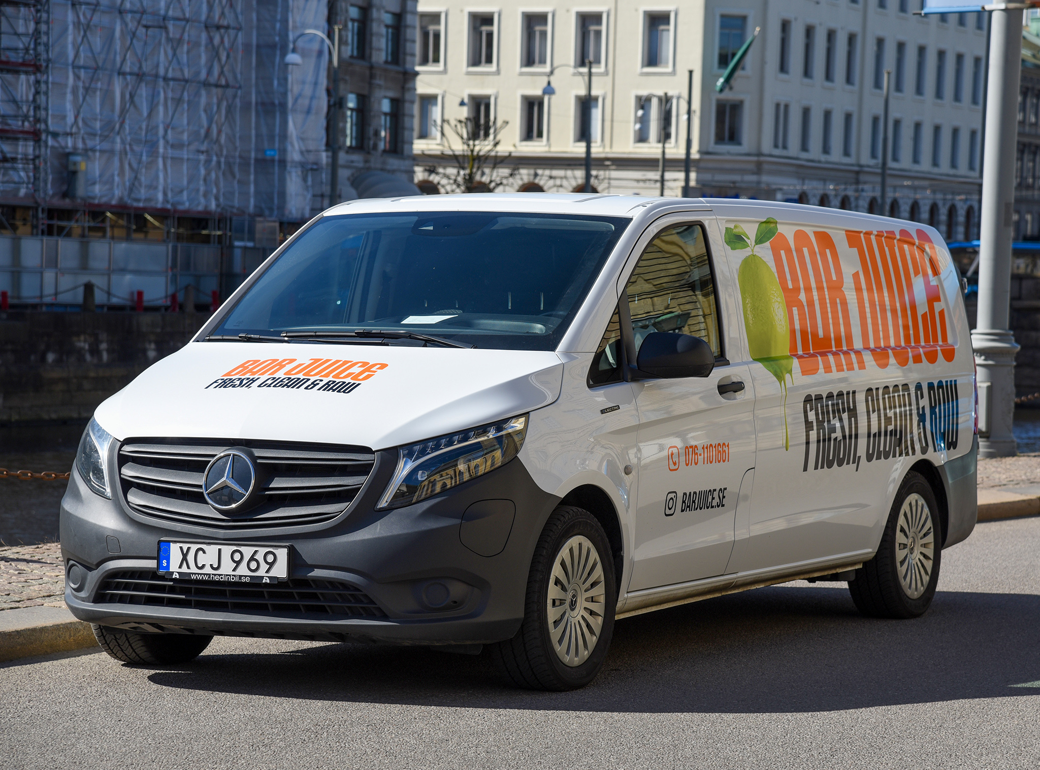 Barjuice | Företag och kunder | Mercedes-Benz Transportbilar Mercedes-Benz eVito från Barjuice sedd framifrån