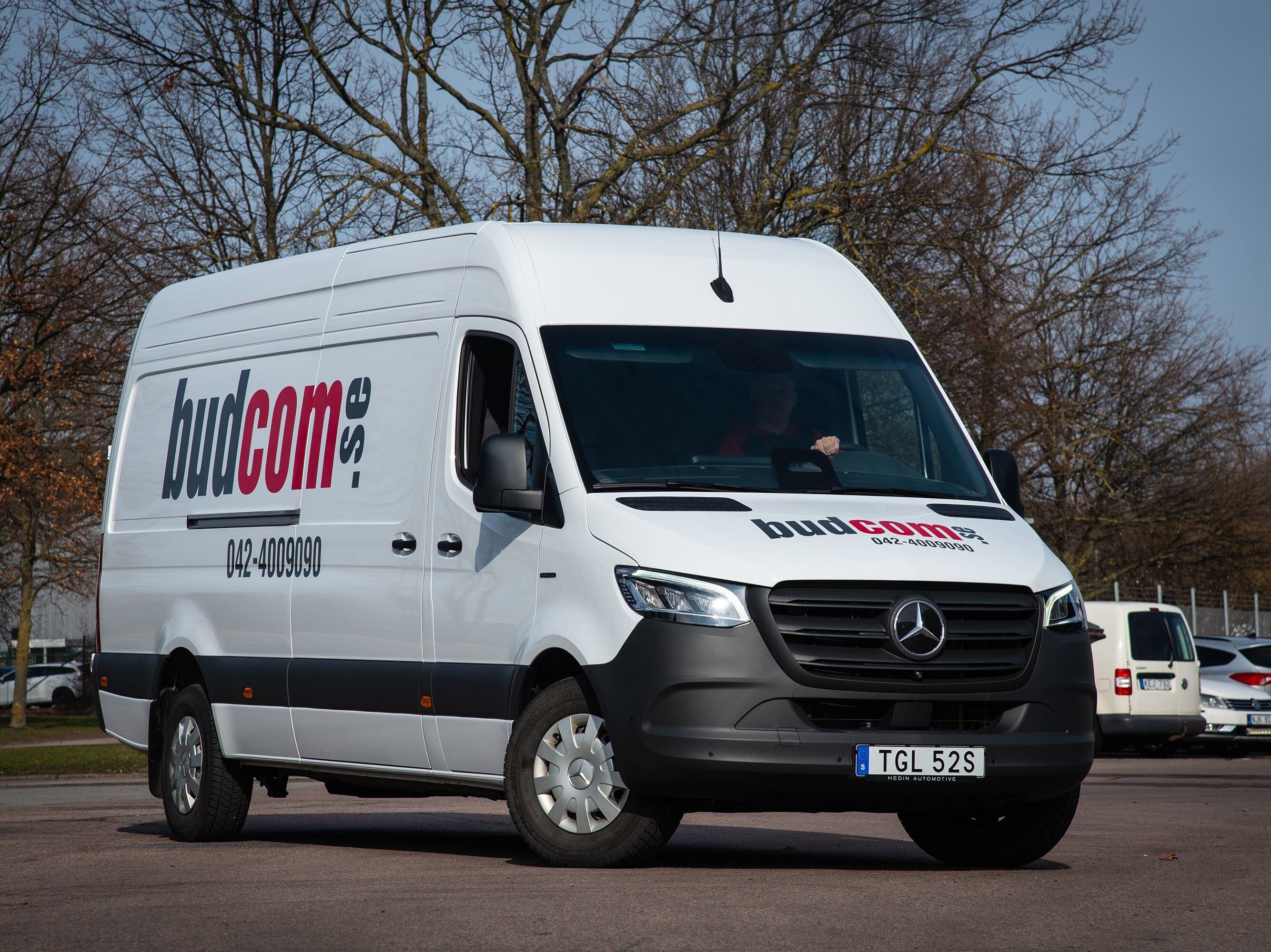 eSprinter från Budcom står parkerad i vagnparken